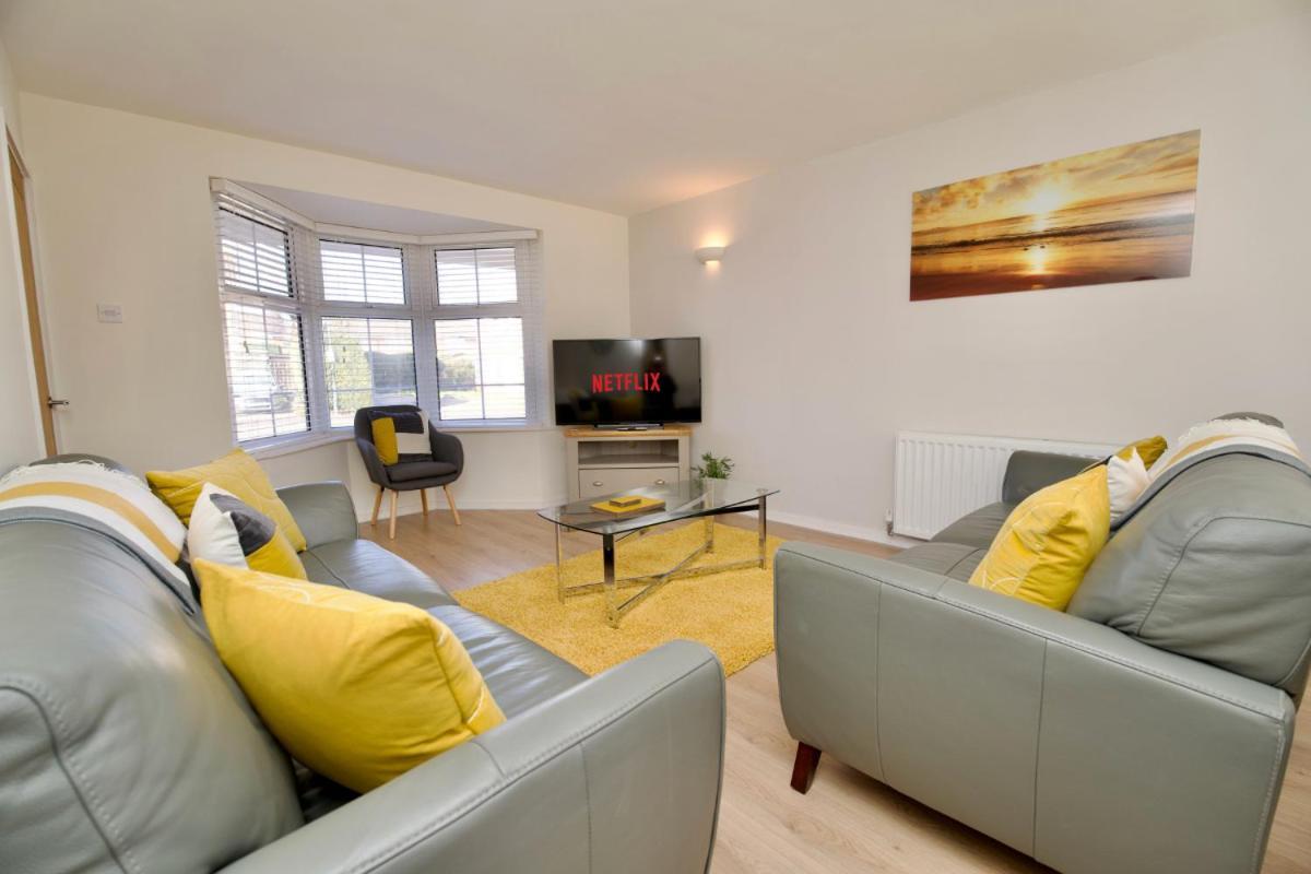 הוילה Dashing 4Bed Retreat - Walk To Stratford Town Centre & Shakespeare'S Birthplace מראה חיצוני תמונה