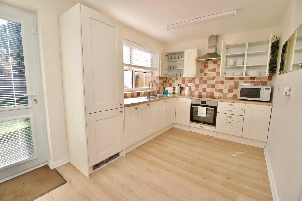 הוילה Dashing 4Bed Retreat - Walk To Stratford Town Centre & Shakespeare'S Birthplace מראה חיצוני תמונה