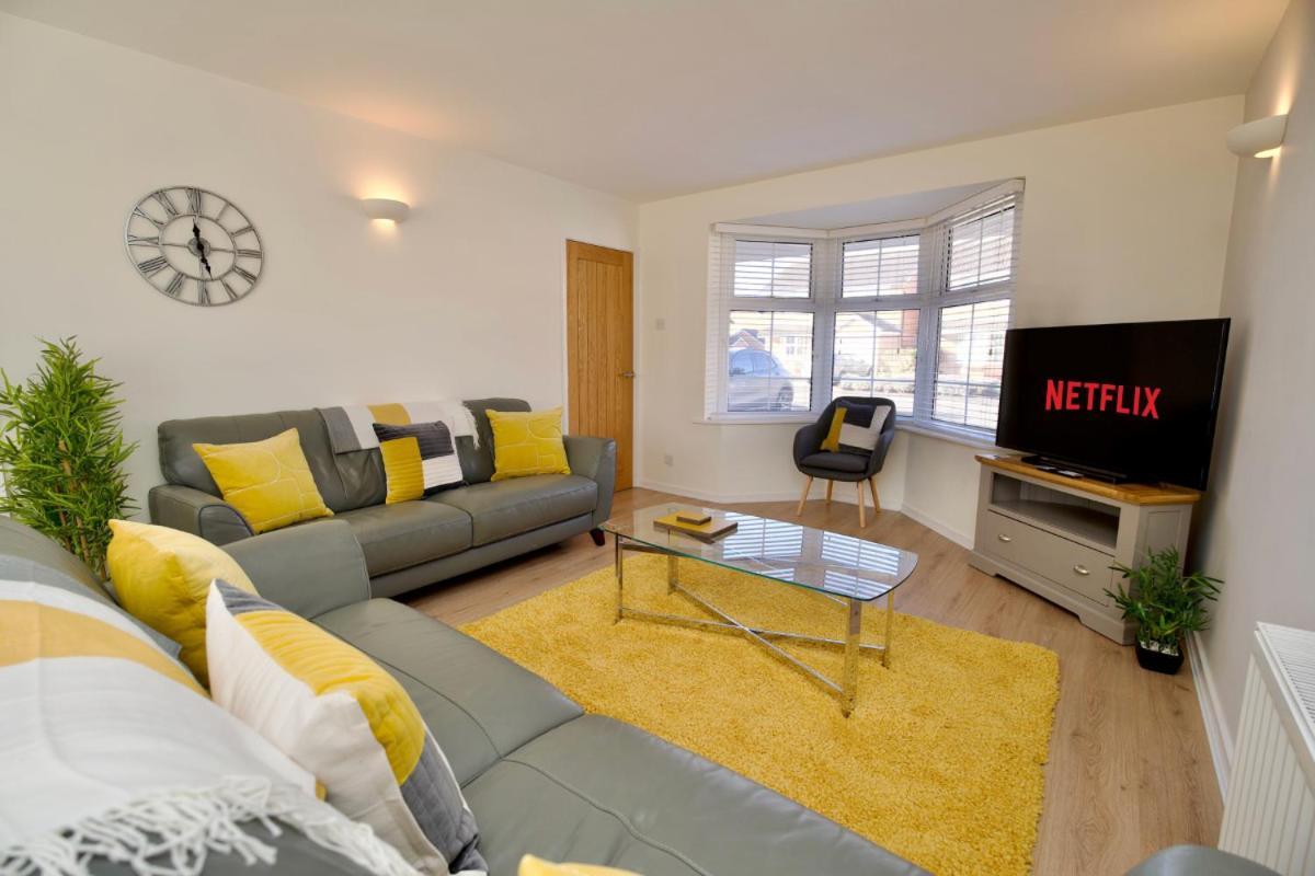 הוילה Dashing 4Bed Retreat - Walk To Stratford Town Centre & Shakespeare'S Birthplace מראה חיצוני תמונה